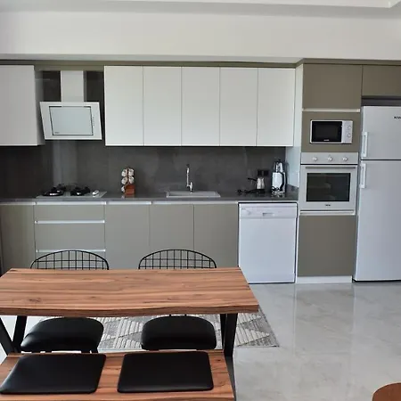 Artan Aparthotel 4*